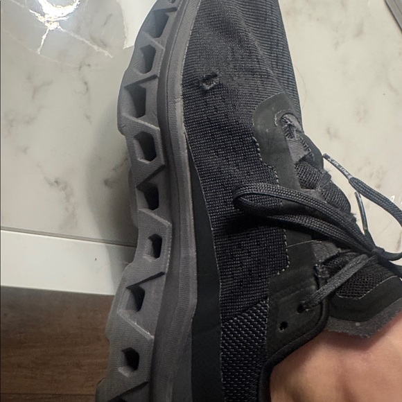 On Running Women Running Shoes - Picture 9 of 10